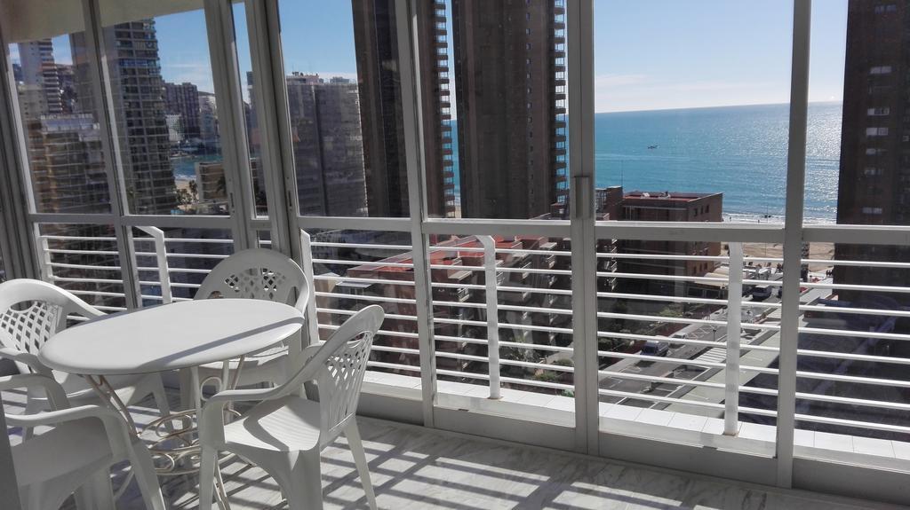 Apartamentos Los Caballos Benidorm Eksteriør billede