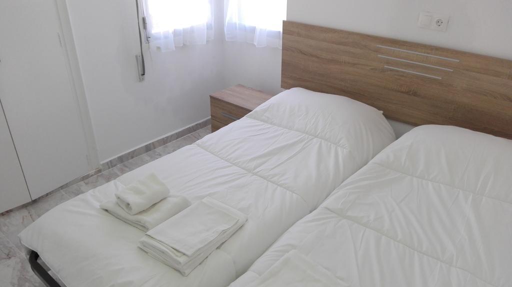 Apartamentos Los Caballos Benidorm Eksteriør billede